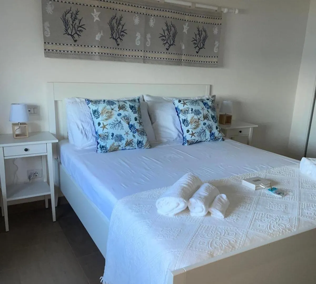 Bed & Breakfast Profumo Di Mare B&B Porto Columbu - Perd'E Sali